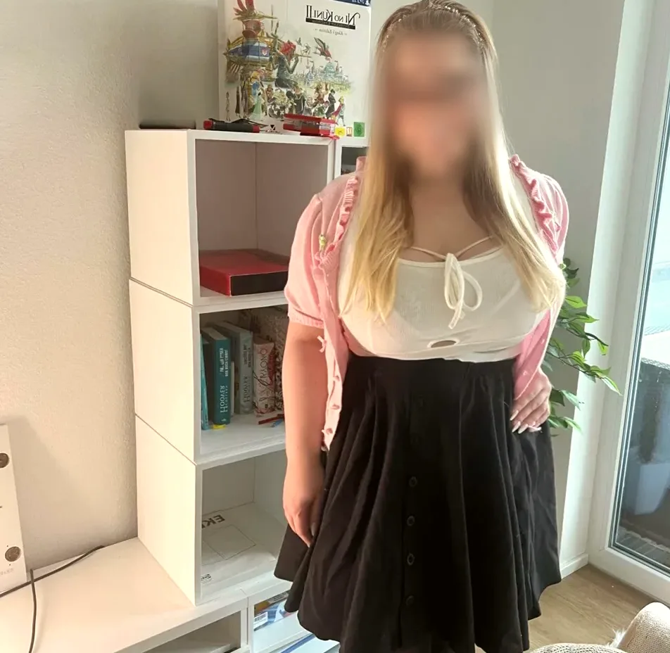 Anisa, 32 anni