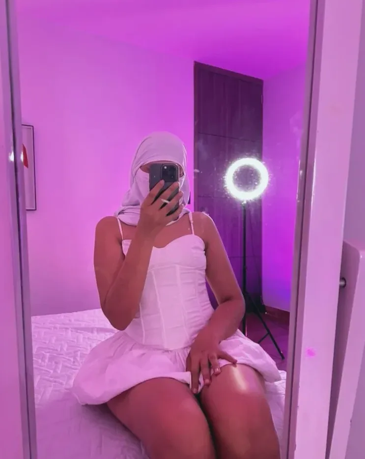 Erisa, 23 anni