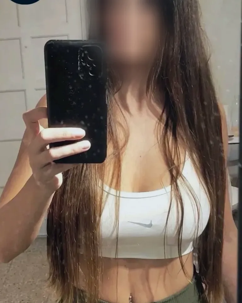 Yasmine, 37 anni